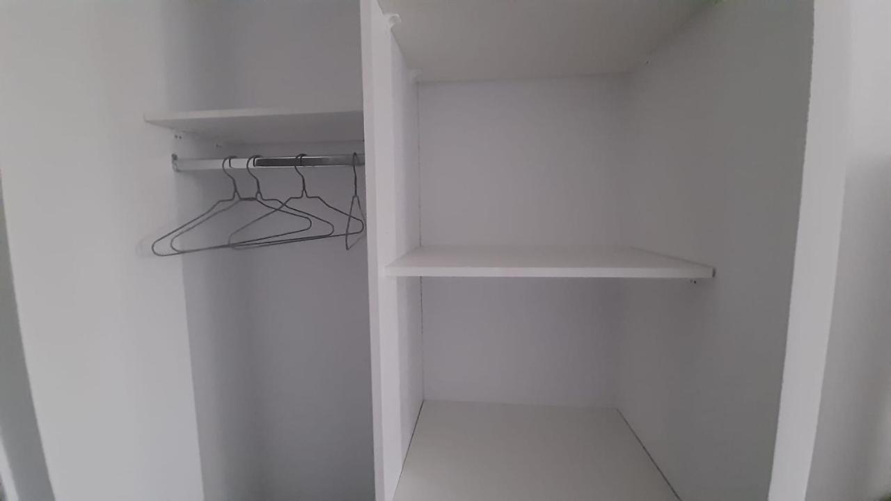 Studio Tres Propre De 18 M2 Cergy Exterior foto